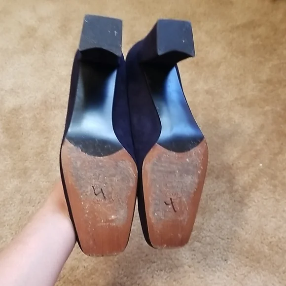 Stuart Weitzman Suede Heels - Picture 6 of 13